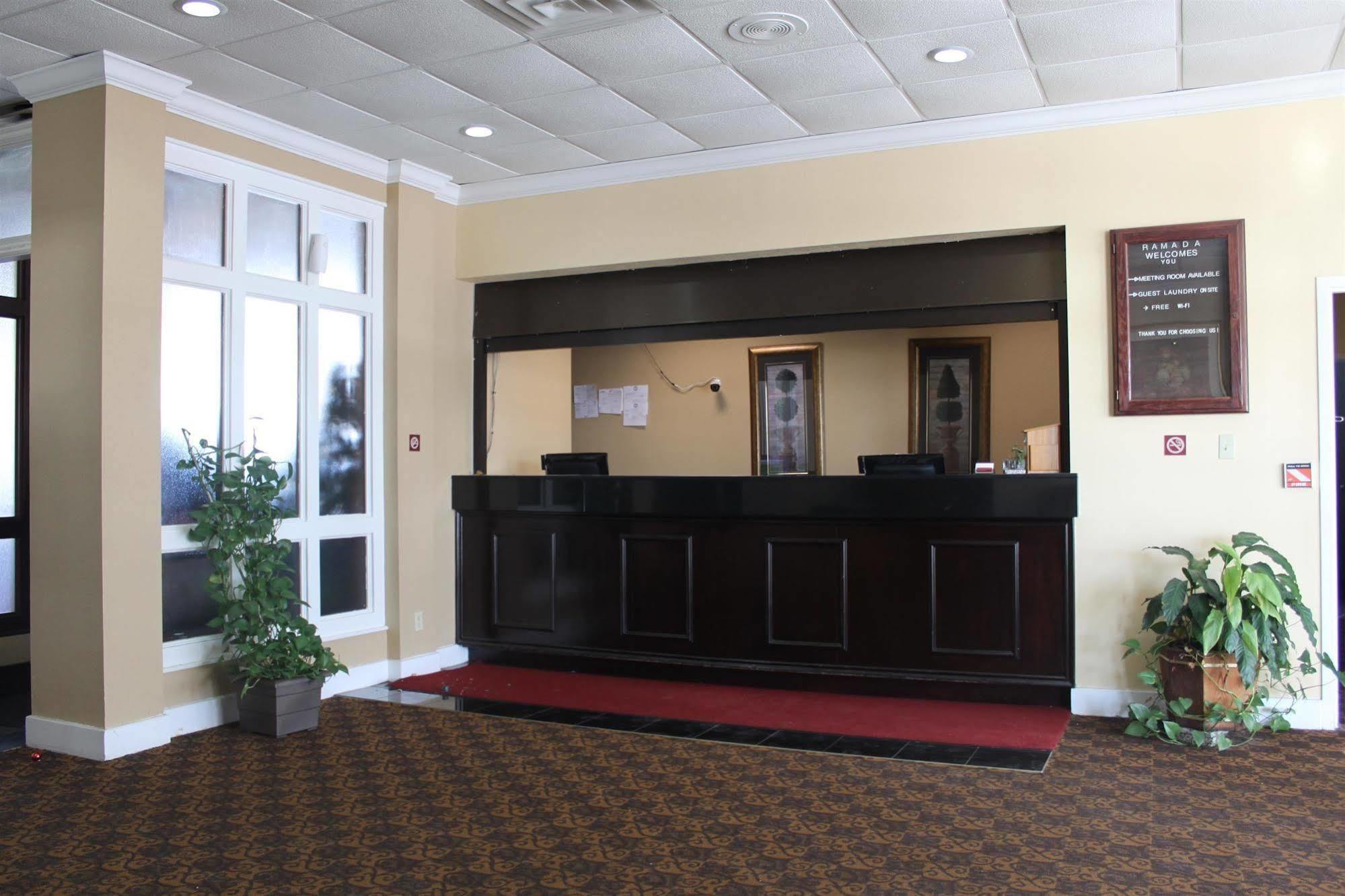 Baymont By Wyndham Florence Cincinnati Экстерьер фото