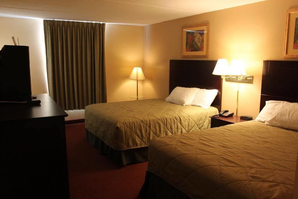Baymont By Wyndham Florence Cincinnati Экстерьер фото